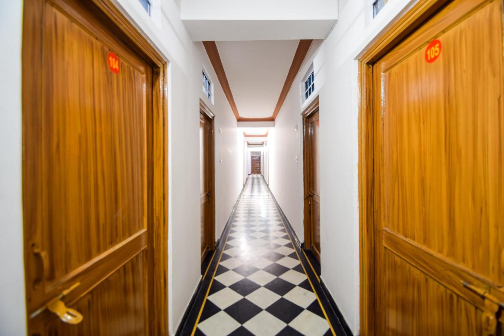 Hotel O Vip Удайпур Экстерьер фото
